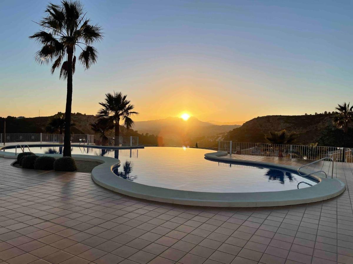 Tranquility, Sun, Breathtaking Views & 7 Minutes Drive To Sea Διαμέρισμα Benitachell Εξωτερικό φωτογραφία